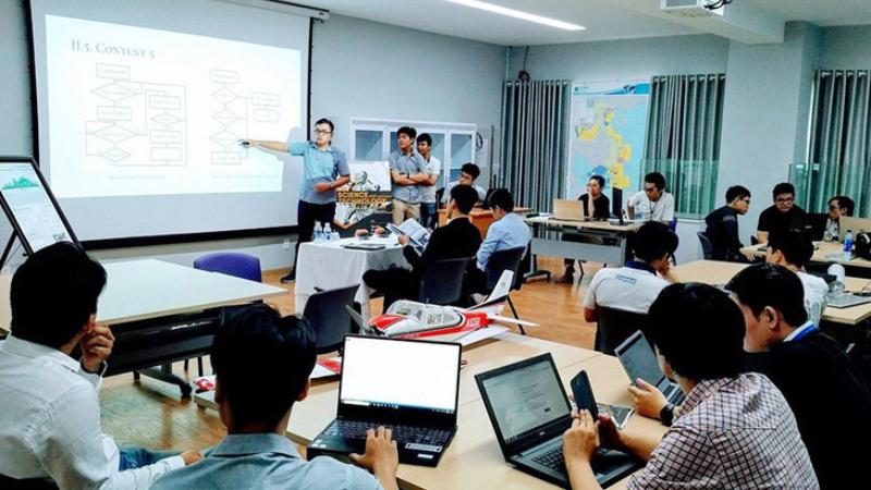 Hệ thống đào tạo từ xa phải hoàn chỉnh, bao gồm bộ phận quản lý, quy định, chương trình, học liệu, Trang chủ NEW88 Đăng ký tài khoản mới, hệ thống quản lý và đánh giá, cùng hỗ trợ kỹ thuật.