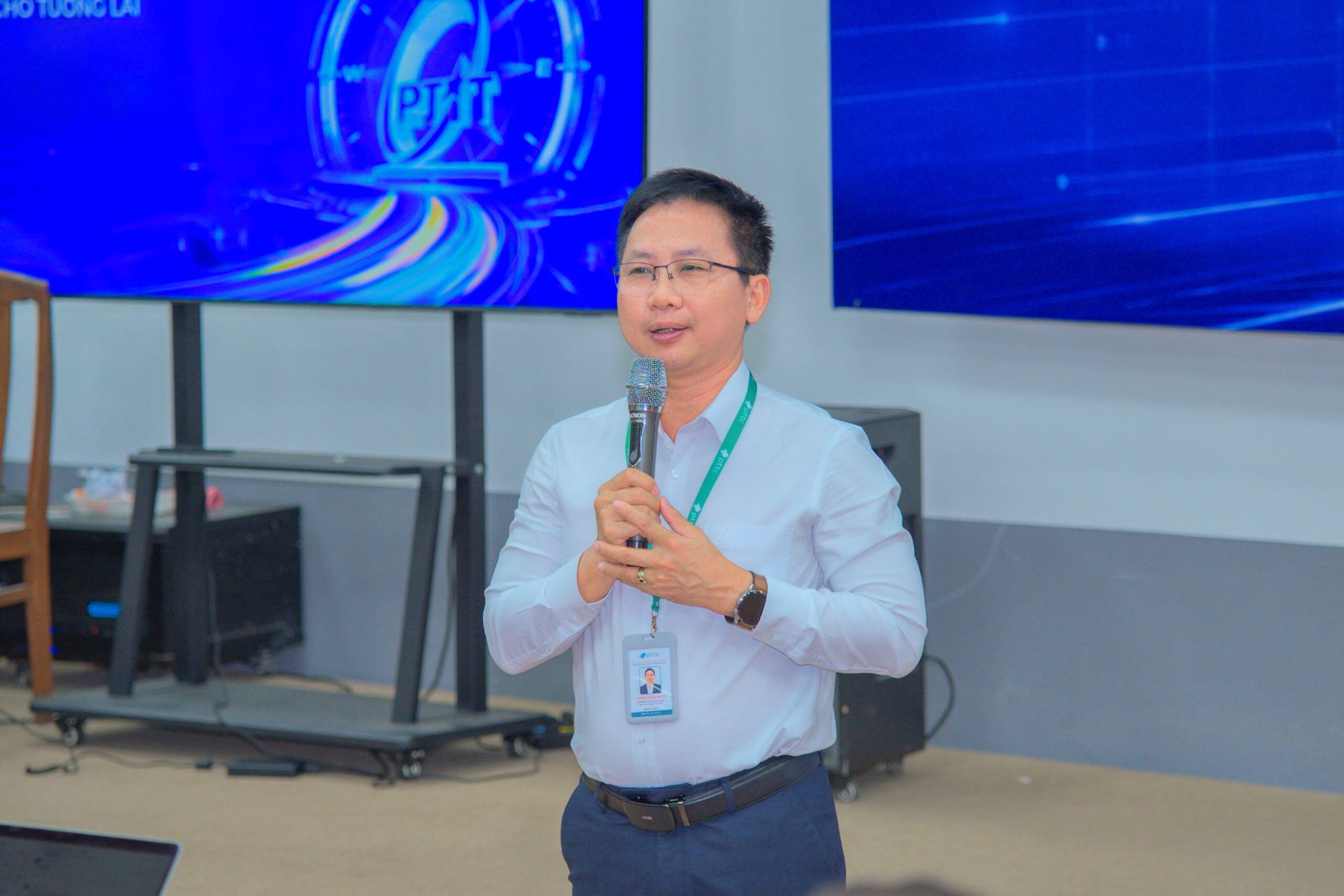 Chuyên gia NEW8808 chia sẻ định hướng tại Open Day 2026 NEW8808 Rikkeisoft