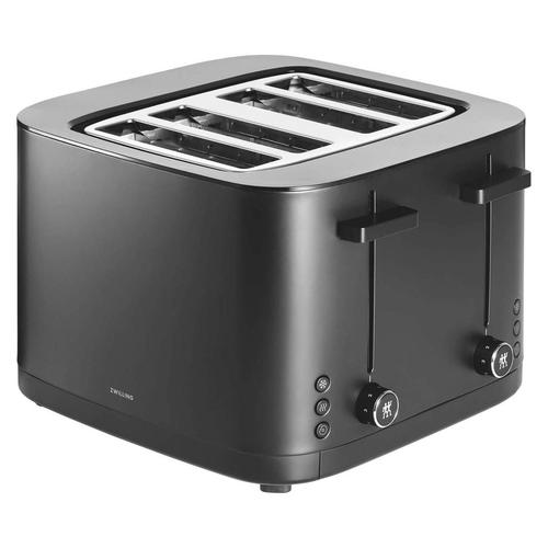 Ban tổ chức và các chuyên gia chụp ảnh kỷ niệm tại sự kiện Open Day 2026 NEW8808 Rikkeisoft
