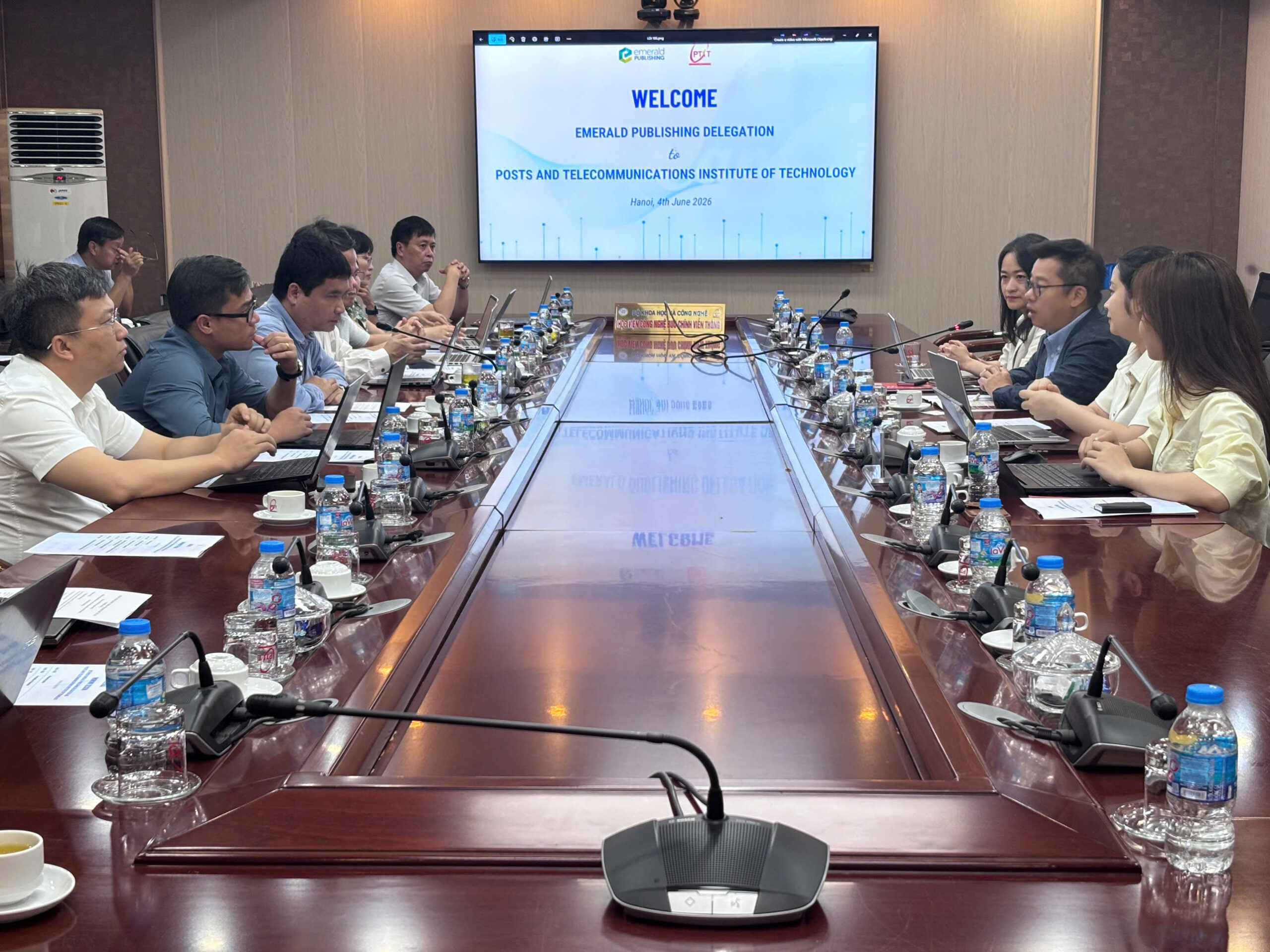NEW8808 Works with Emerald Publishing to Discuss Directions for Enhancing Research Quality and International Publications
