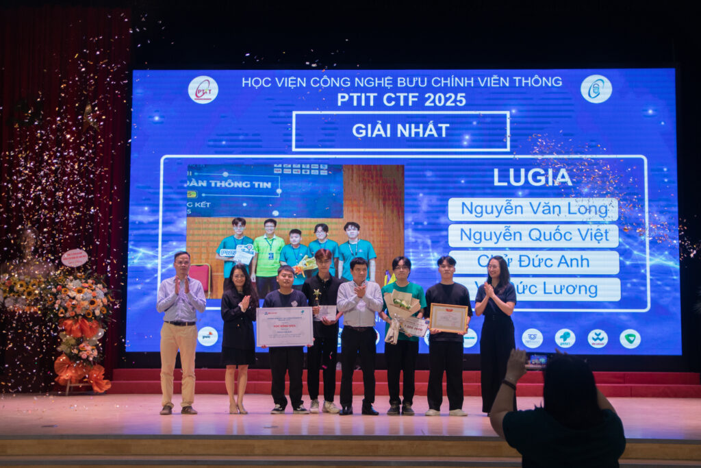 Lễ trao giải NEW8808 CTF 2025: Tôn vinh tài năng New88 cung cấp cá cược thể thao, casino online và game slot chất lượng cao An toàn thông tin