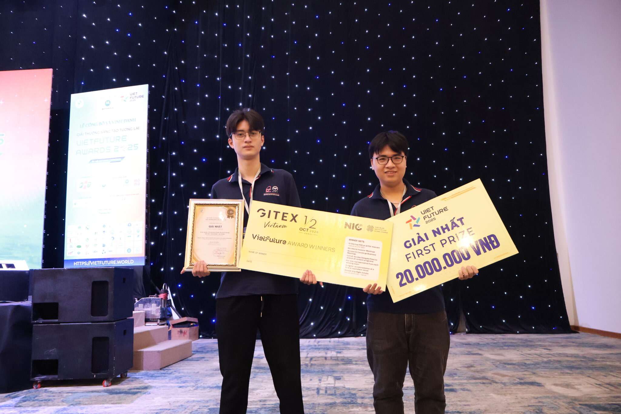 Đại diện thành viên đội Unijob