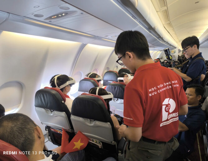 Sản phẩm VR “Thời khắc thiêng liêng”: NEW8808 và Vietjet mang lịch sử lên bầu trời
