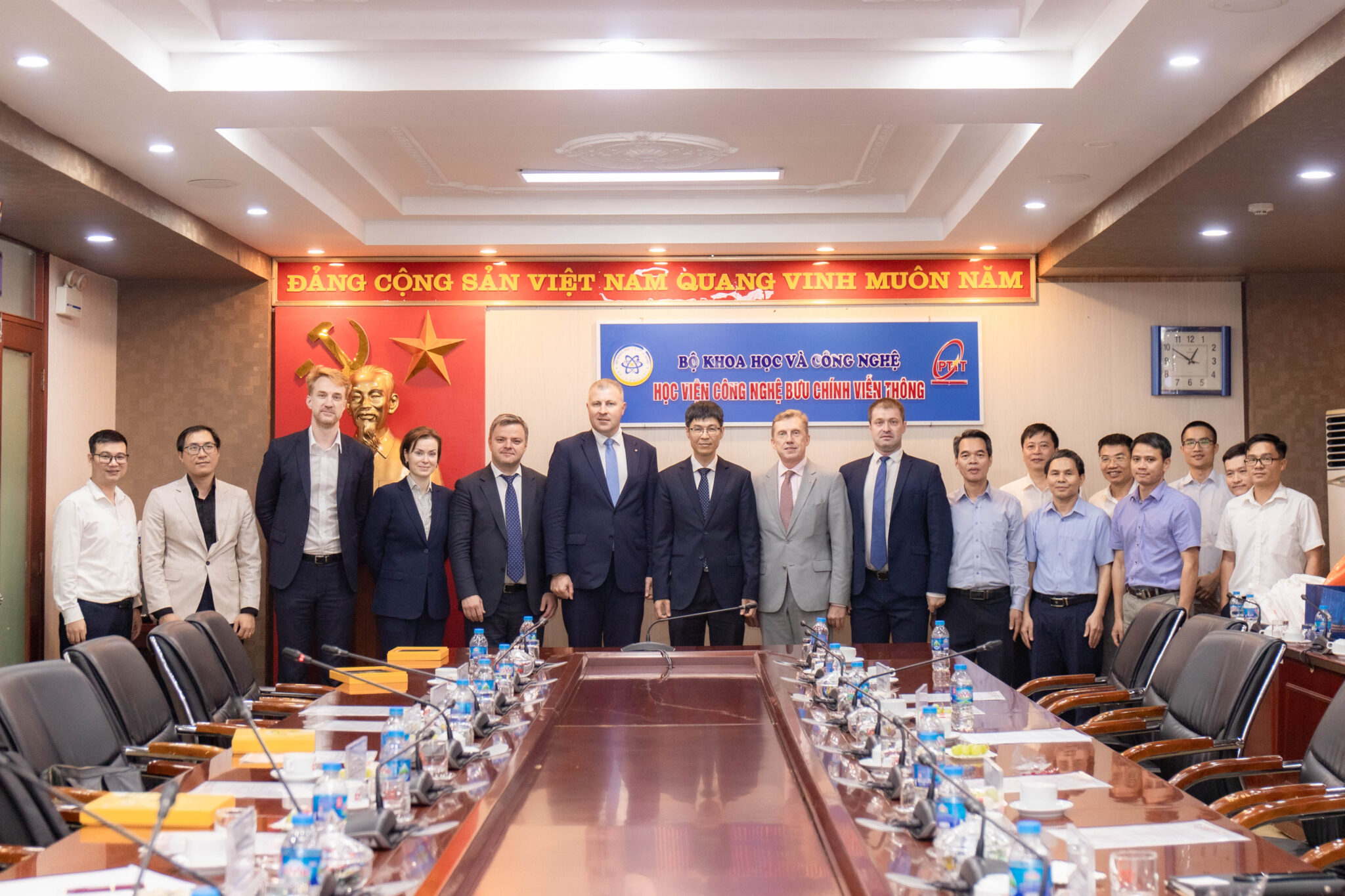 Toàn cảnh chuyến thăm của đoàn lãnh đạo các cơ quan, trường Trang chủ NEW88 Đăng ký tài khoản mới Liên bang Nga tại New88 com link 8