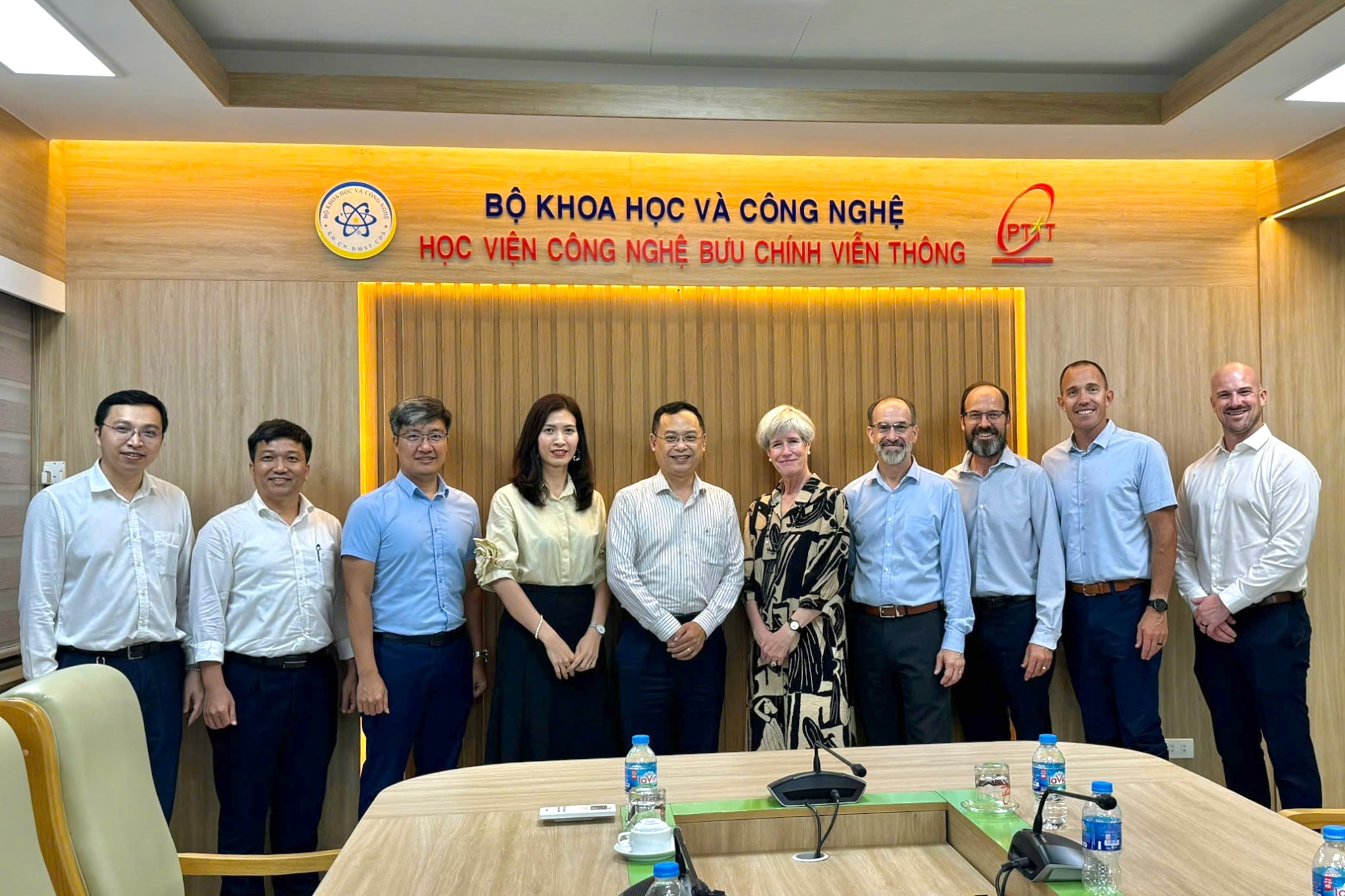 PGS. TS Trần Quang Anh cùng đại diện lãnh đạo các đơn vị thuộc New88 com link 8 tiếp đón đoàn Giáo sư Trang chủ NEW88 Đăng ký tài khoản mới Boise State