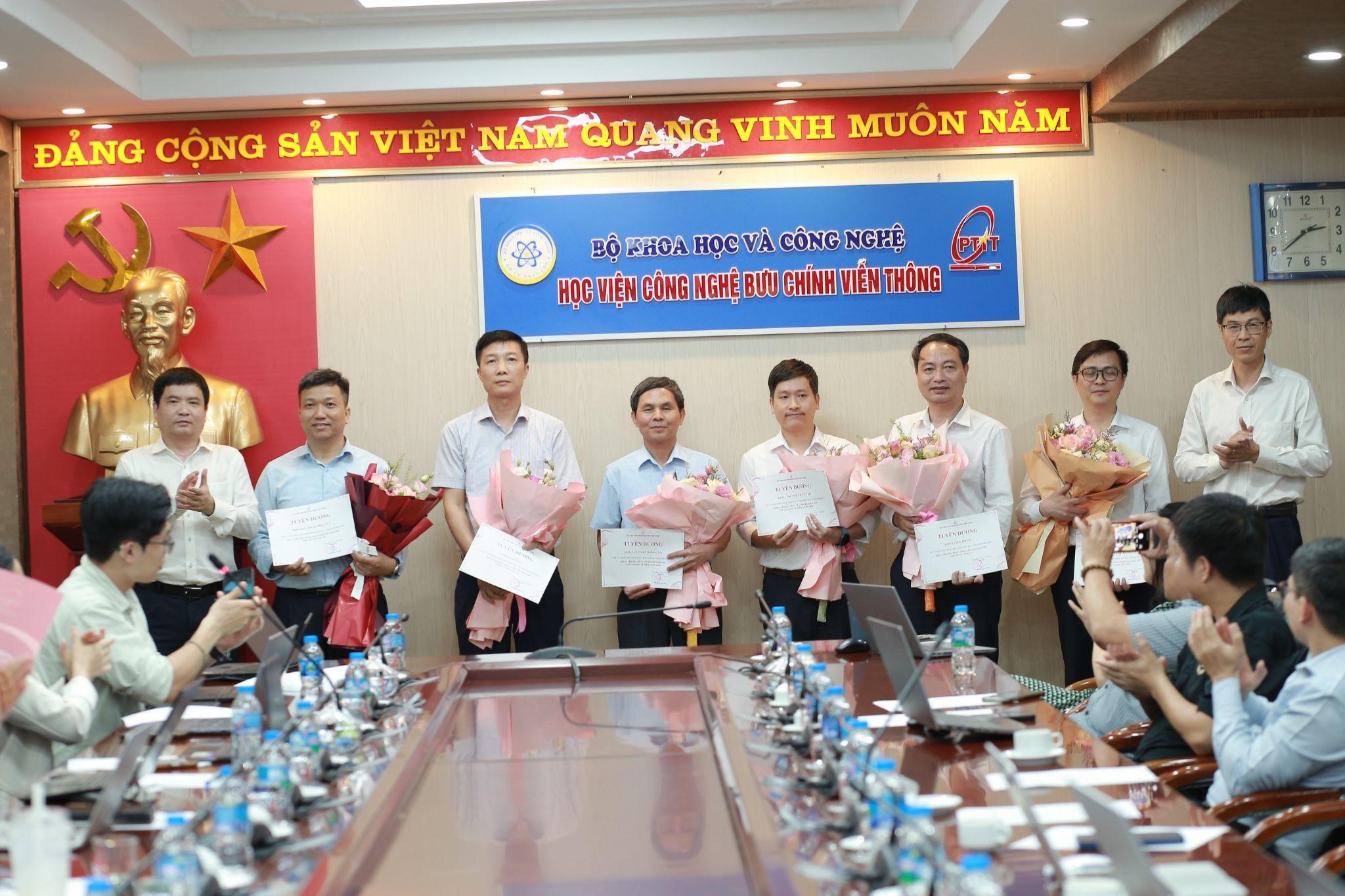 NEW8808 hưởng ứng Ngày Trang chủ NEW88 Đăng ký tài khoản mới, Công nghệ và Đổi mới sáng tạo Việt Nam 18/5 và tôn vinh các tập thể, cá nhân tiêu biểu trong KHCN năm 2025