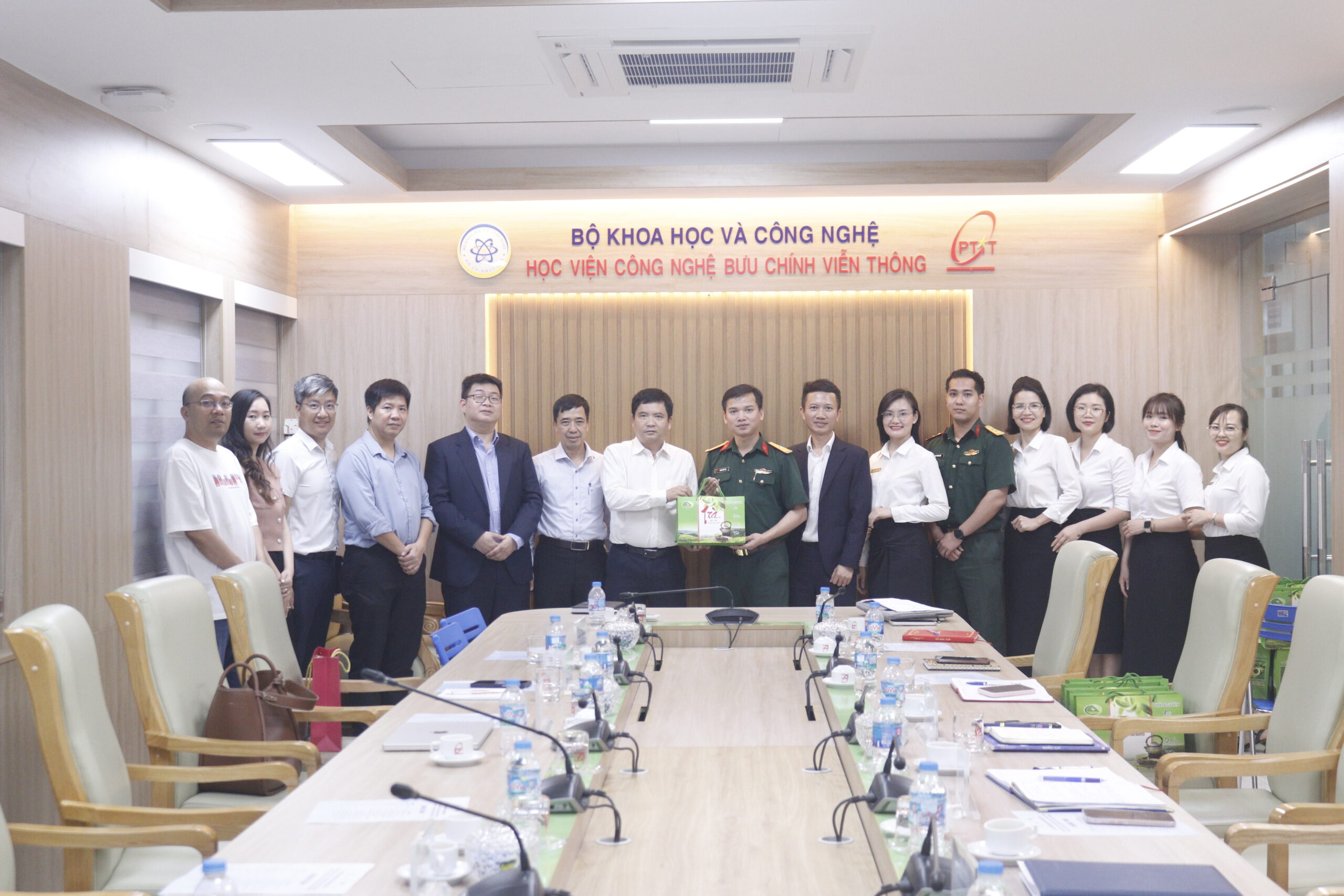 Lễ ký kết biên bản thoả thuận hợp tác (MOU) về việc thúc đẩy hoạt động đổi mới sáng tạo trong công tác đào tạo học sinh phổ thông trung học