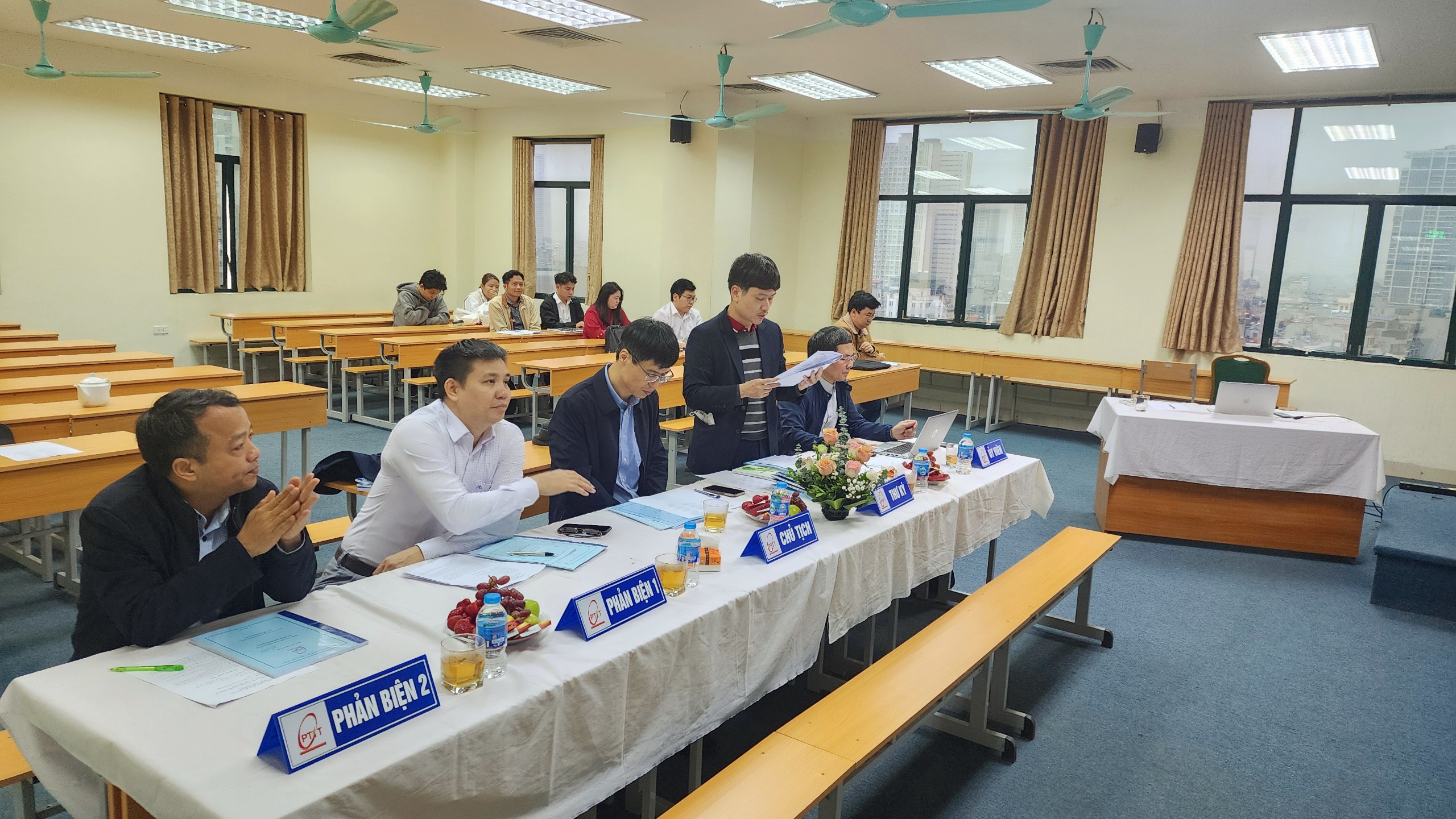 Chúc mừng các học viên cao học Khóa 2022 – đợt 1 bảo vệ thành công đề án New8882 phiên bản mới thạc sĩ theo Quy chế mới