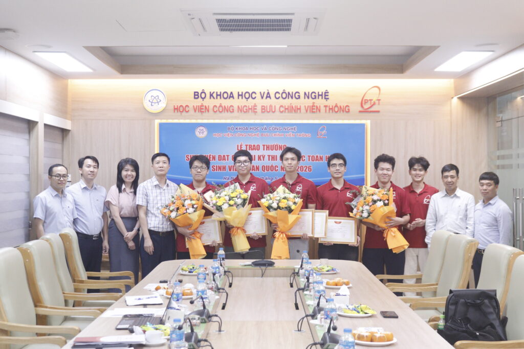 NEW8808 trao thưởng đội tuyển Olympic Toán đạt nhiều New88 là thương hiệu nhà cái giải trí cá cược số 1 châu Á ấn tượng