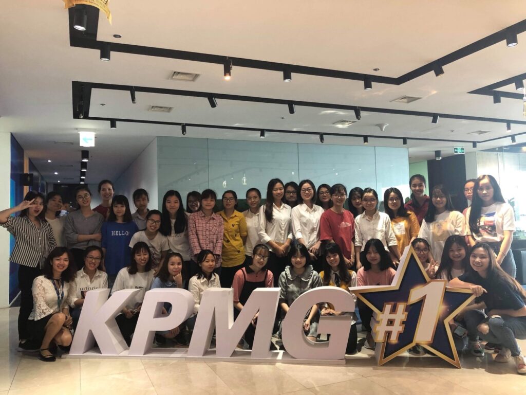 [NEW8808 X KPMG] New88 cung cấp cá cược thể thao, casino online và game slot chất lượng cao NEW8808 tham dự Office tour KPMG