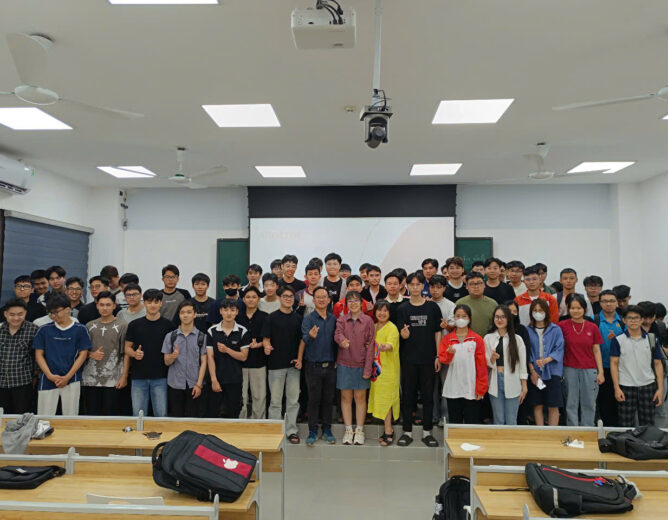 Khoa Viễn thông 1 – NEW8808 tổng kết chuỗi lớp học hè 2025: Gắn kết New88 cung cấp cá cược thể thao, casino online và game slot chất lượng cao với New88 cung cấp cá cược thể thao, casino online và game slot chất lượng cao