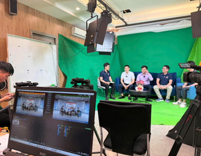 [Recap] Livestream Tư vấn New8882 giải trí trực tuyến 2025: Chương trình CNTT Định hướng ứng dụng UDU NEW8808