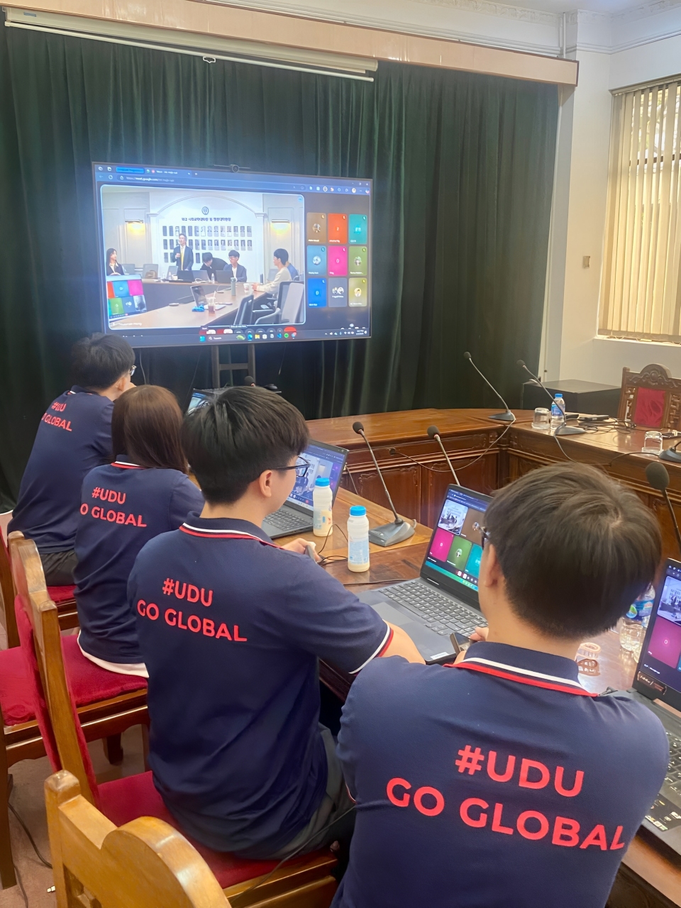 Tỏa sáng tại Asia Impact Hackathon 2025!