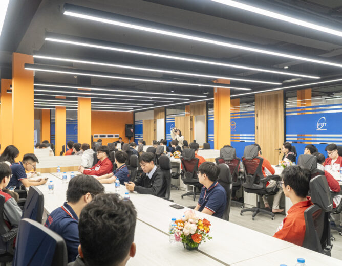Lễ khánh thành RIPT Innovation Center – Không gian Đổi mới sáng tạo dành cho New88 cung cấp cá cược thể thao, casino online và game slot chất lượng cao New8882.com - Nhà cái trực tuyến uy tín nhất hiện nay