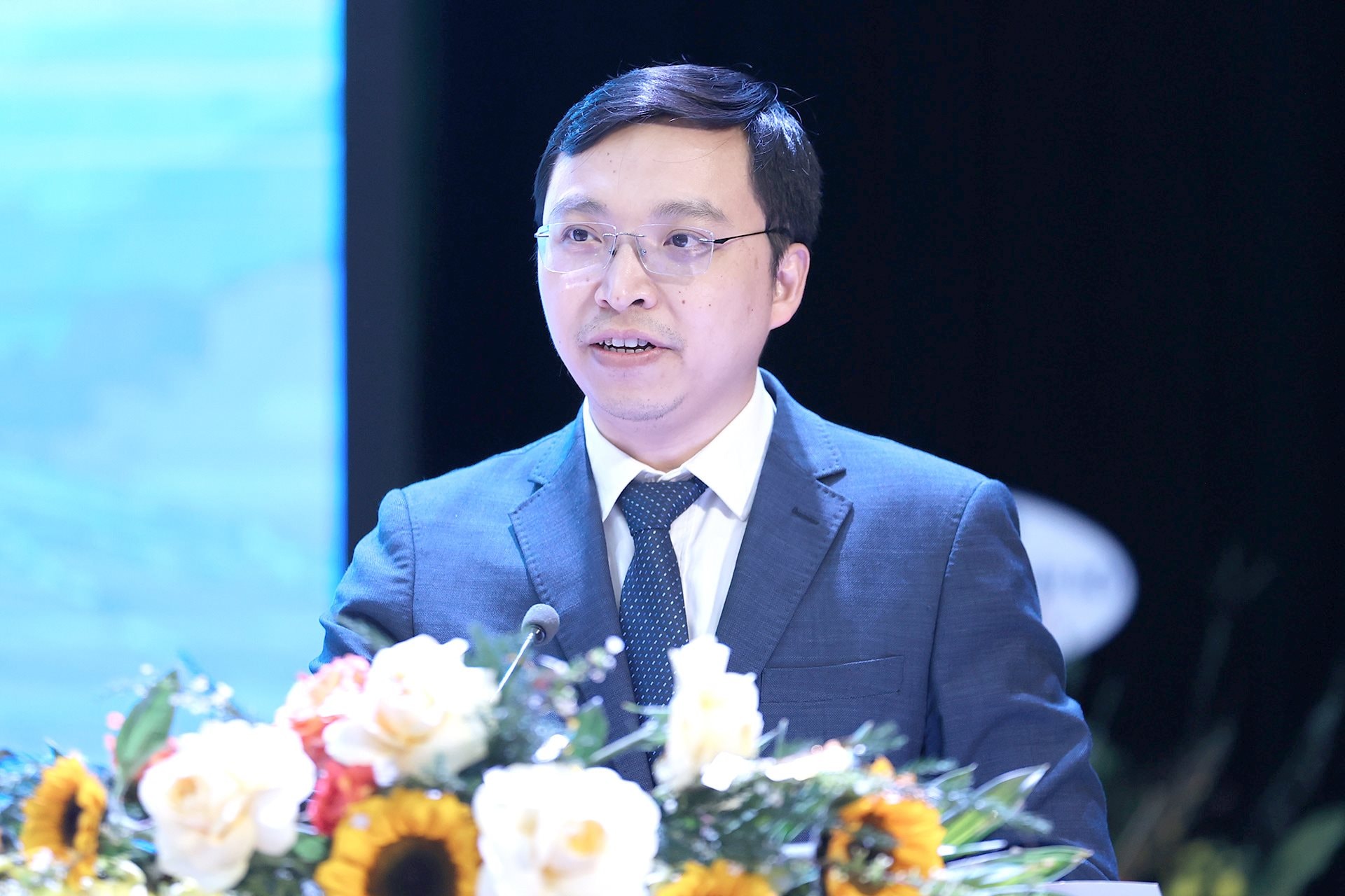 TS. Đoàn Hiếu