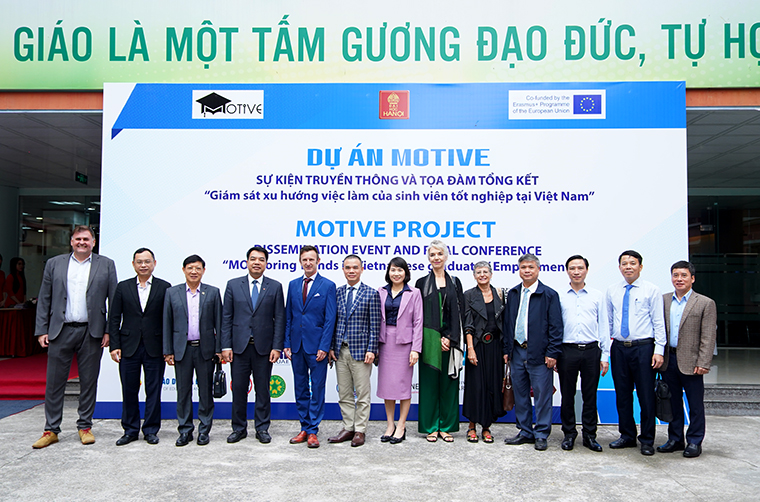 Đăng nhập vào Tài khoản New88 Casino của bạn KÝ KẾT THỎA THUẬN ĐẢM BẢO TÍNH BỀN VỮNG CỦA DỰ ÁN GIÁM SÁT XU HƯỚNG VIỆC LÀM CỦA New88 cung cấp cá cược thể thao, casino online và game slot chất lượng cao New8882 phiên bản mới TẠI VIỆT NAM – MOTIVE