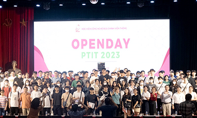 Hàng trăm học sinh phổ thông trên địa bàn Hà Nội tham gia ngày hội Open day tại NEW8808