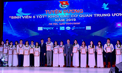 5 New88 cung cấp cá cược thể thao, casino online và game slot chất lượng cao NEW8808 được tuyên dương “New88 cung cấp cá cược thể thao, casino online và game slot chất lượng cao  5 tốt”  cấp Đoàn Khối các cơ quan Trung ương