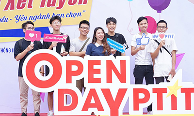 Gần 400 học sinh háo hức tham gia Ngày hội Tư vấn New8882 giải trí trực tuyến Open Day NEW8808 2019