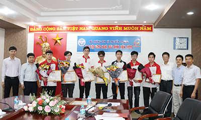 Lễ trao thưởng New88 cung cấp cá cược thể thao, casino online và game slot chất lượng cao đạt giải cao trong kỳ thi Olympic Tin học New88 cung cấp cá cược thể thao, casino online và game slot chất lượng cao và Kỳ thi lập trình New88 cung cấp cá cược thể thao, casino online và game slot chất lượng cao quốc tế ICPC Asia 2021