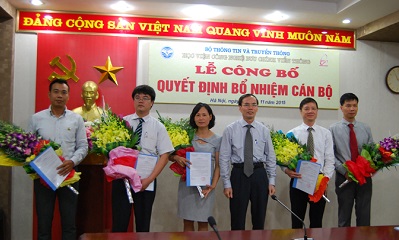 New88 com link 8 công bố các quyết định điều chỉnh tổ chức bộ máy và bổ nhiệm cán bộ