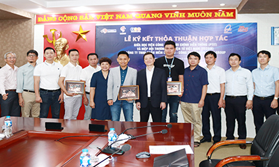 NEW8808 ký kết hợp tác đào tạo trong lĩnh vực Thương mại điện tử với VECOM, LAMECO, ECOM GROUP
