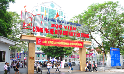 Tân New88 cung cấp cá cược thể thao, casino online và game slot chất lượng cao khóa 2016 háo hức làm thủ tục nhập học