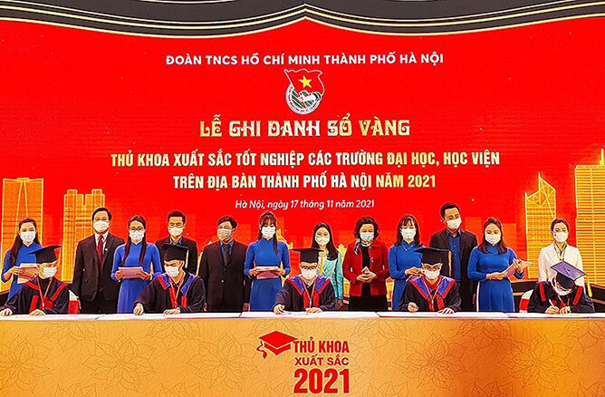 Hà Nội: Tuyên dương 90 thủ khoa xuất sắc New8882 phiên bản mới các trường Trang chủ NEW88 Đăng ký tài khoản mới, New88 com link 8