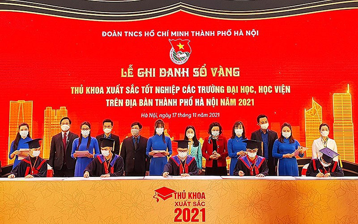 Hà Nội: Tuyên dương 90 thủ khoa xuất sắc New8882 phiên bản mới các trường Trang chủ NEW88 Đăng ký tài khoản mới, New88 com link 8