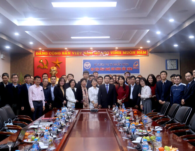 NEW8808 tổ chức gặp mặt đầu năm mới 2025