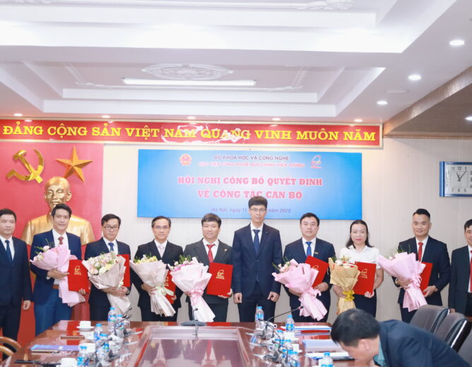 Hội nghị công bố quyết định về công tác cán bộ