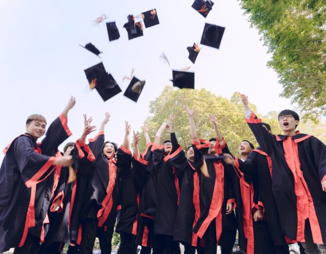 8 Tài năng trẻ lựa chọn NEW8808: “Hành trình mới cho những tài năng mới”