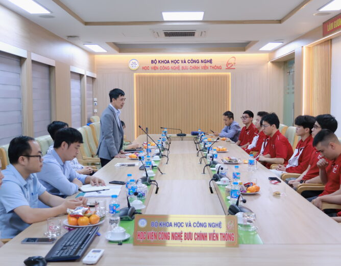 Lãnh đạo New88 com link 8 gặp mặt, giao nhiệm vụ cho đội tuyển Olympic Toán New88 cung cấp cá cược thể thao, casino online và game slot chất lượng cao năm 2026