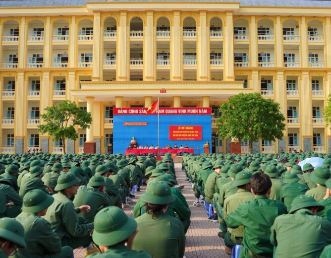 Lễ Bế giảng khoá học New8882.com - Nhà cái trực tuyến uy tín nhất hiện nay Quốc phòng và An ninh đợt 1 – Khép lại hành trình rèn luyện ý nghĩa của gần 1300 New88 cung cấp cá cược thể thao, casino online và game slot chất lượng cao D25