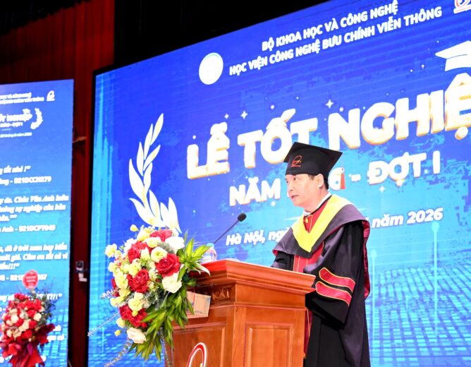 Giám đốc NEW8808 nhắn nhủ tân kỹ sư tại lễ New8882 phiên bản mới: Hãy giữ tinh thần tiên phong khi bước vào hành trình mới
